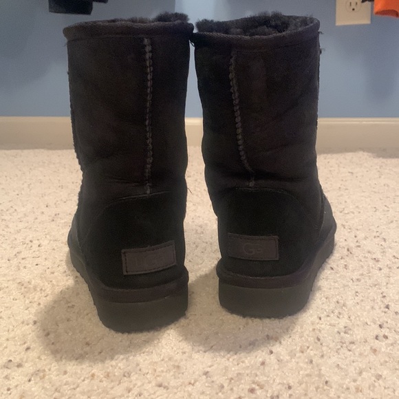 Women’s Black Ugg Boots - Picture 2 of 4